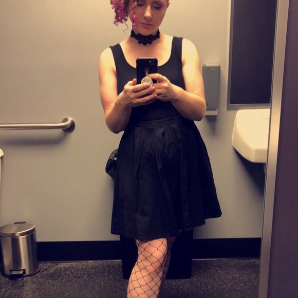 Meet your Posher, Hale - Picture 4 of 8